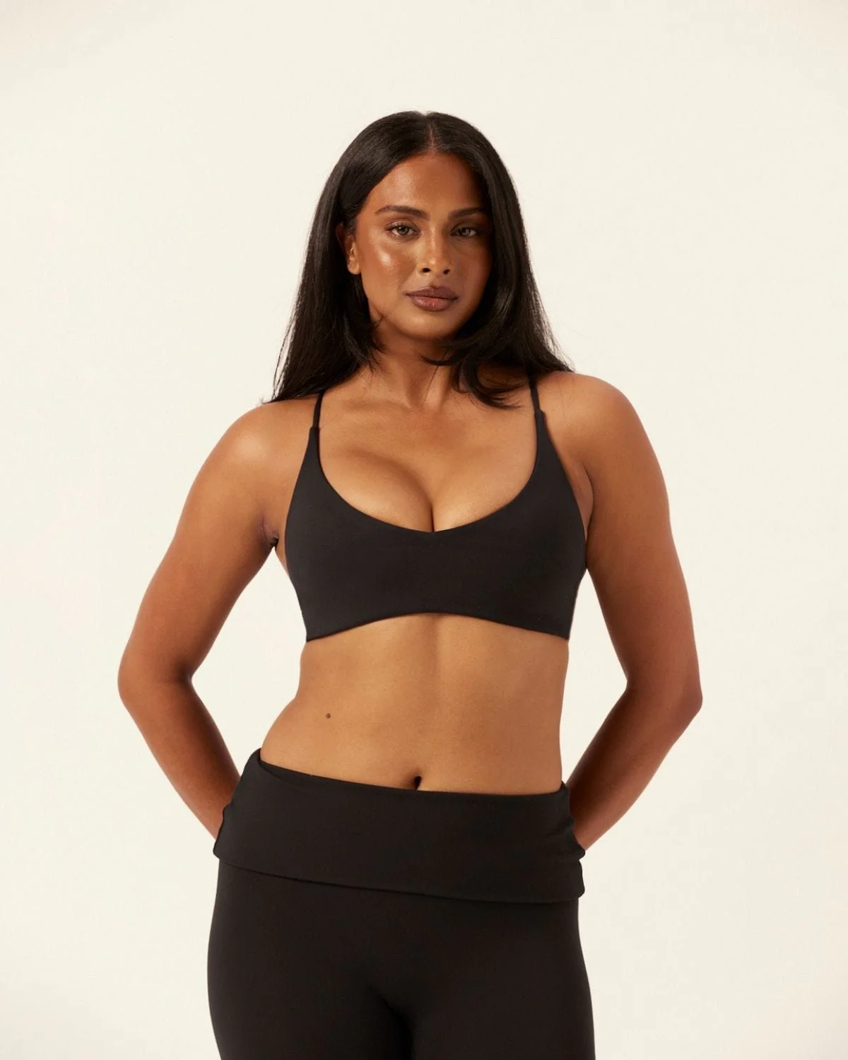 Form Hailey Crop | Black - Image 4