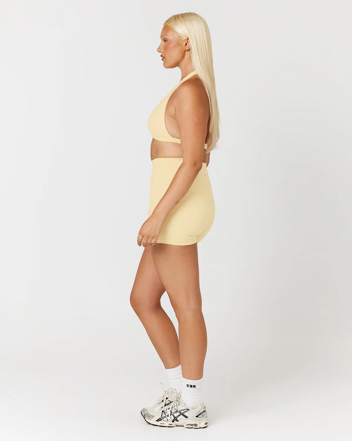 Form Invisible Scrunch Shorts 5" | Butter - Image 6