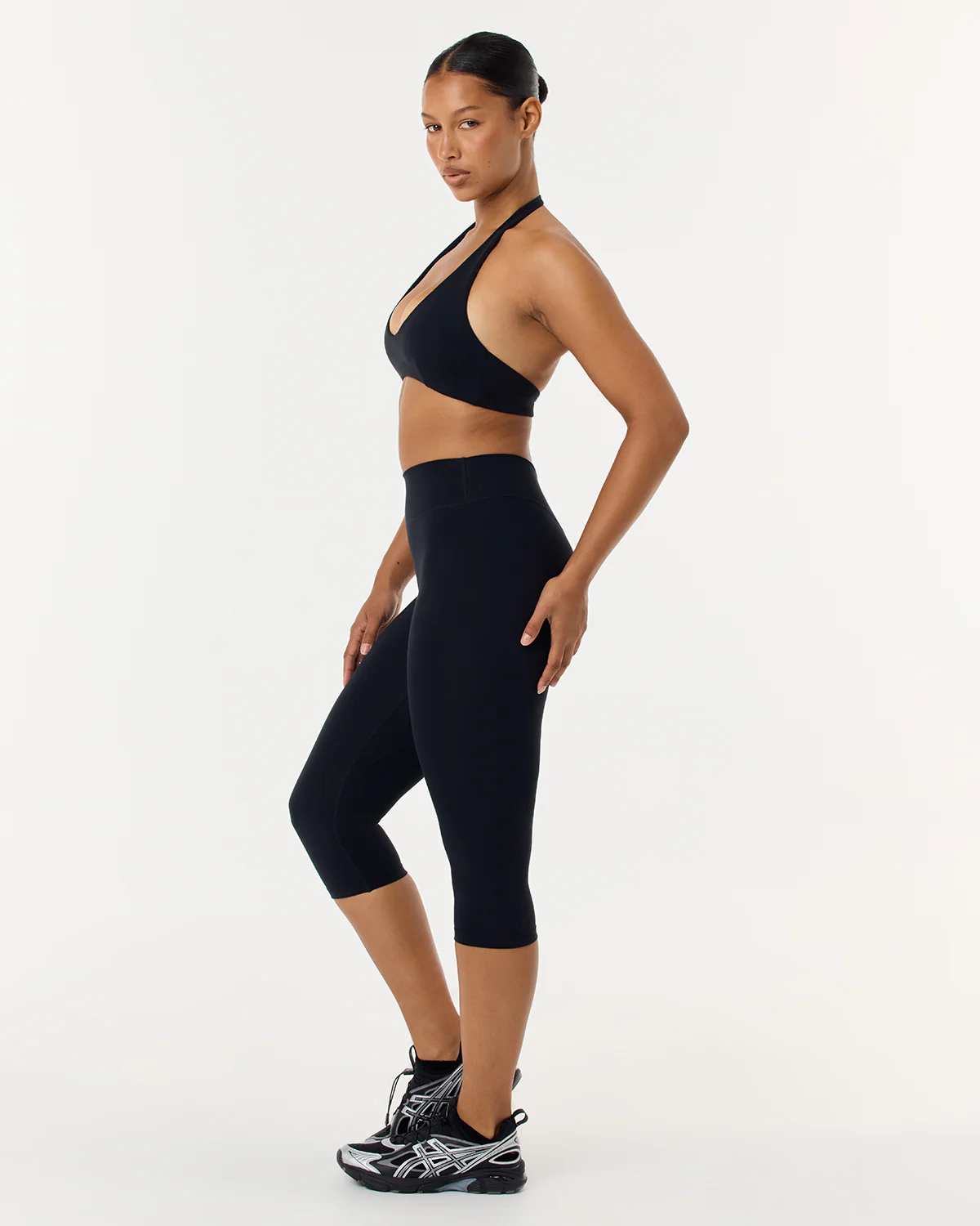 Form Invisible Scrunch Capri Leggings | Black - Image 5