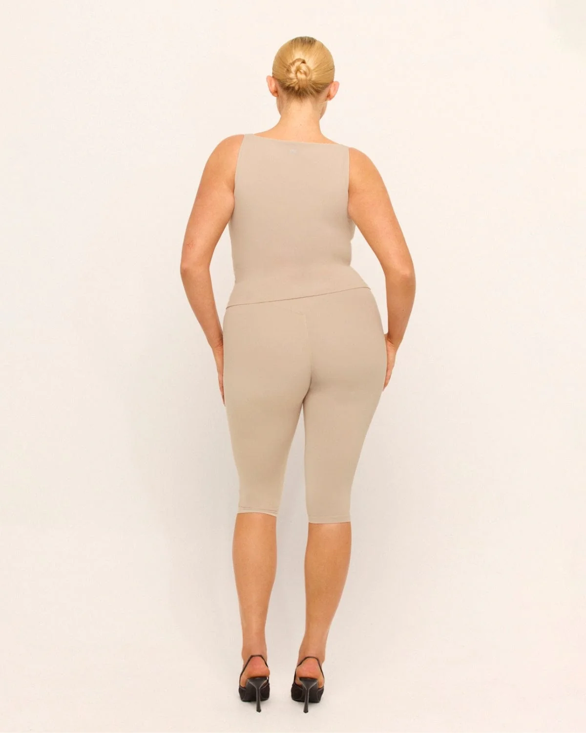 Form Invisible Scrunch Capri Leggings | Fawn - Image 11