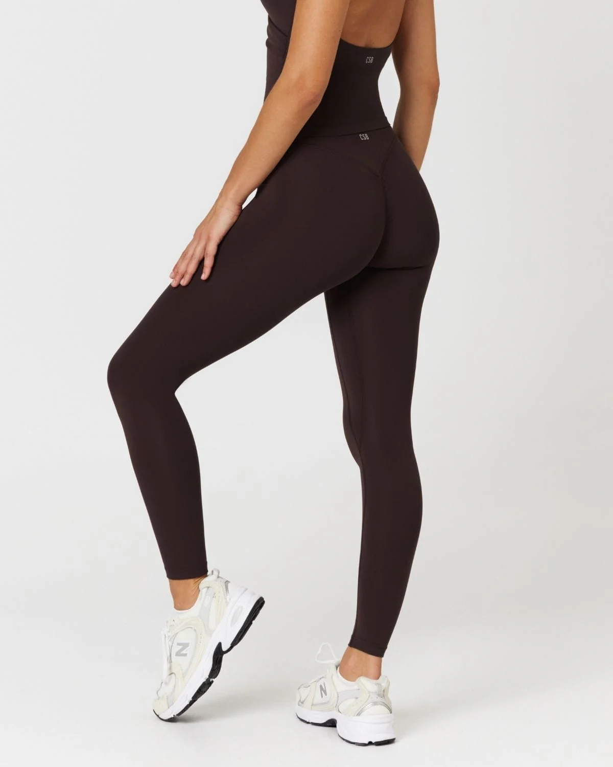 Form Invisible Scrunch Leggings | Espresso - Image 2