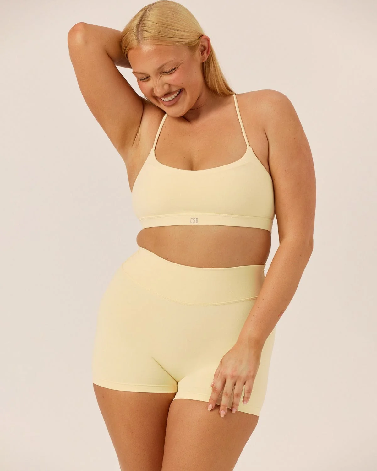 Form Invisible Scrunch Shorts 4" | Butter - Image 4